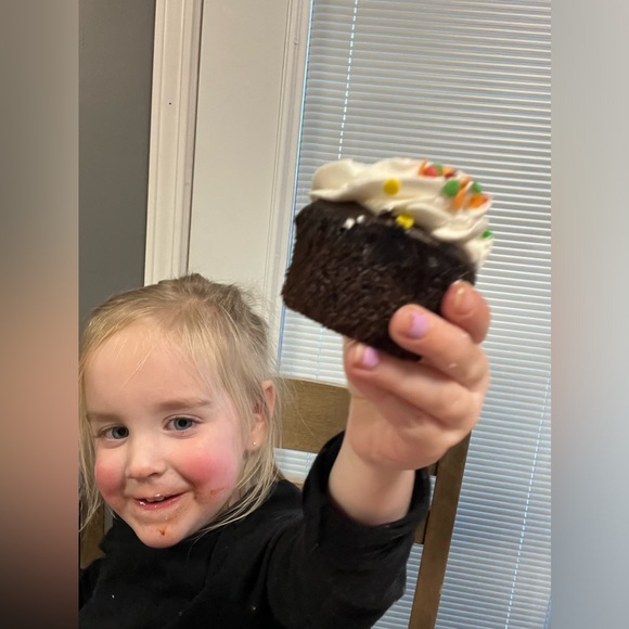 _lauramj_ is LIVE - Picture 6 of 7